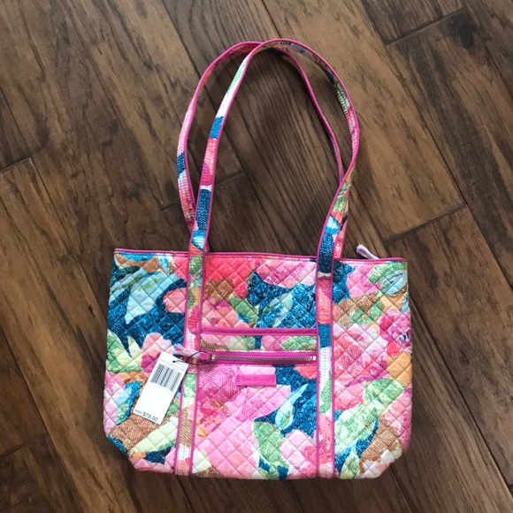 Vera Bradley Handbags - Ver Bradley small tote